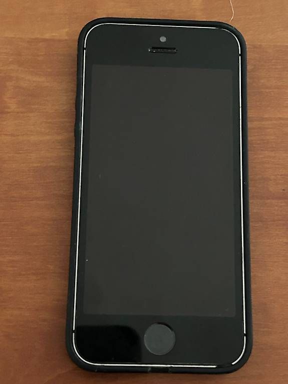 Apple Handys / Smartphones: iPhone SE (2016), Model A1723 – Gebraucht aus Basel von SanLwin