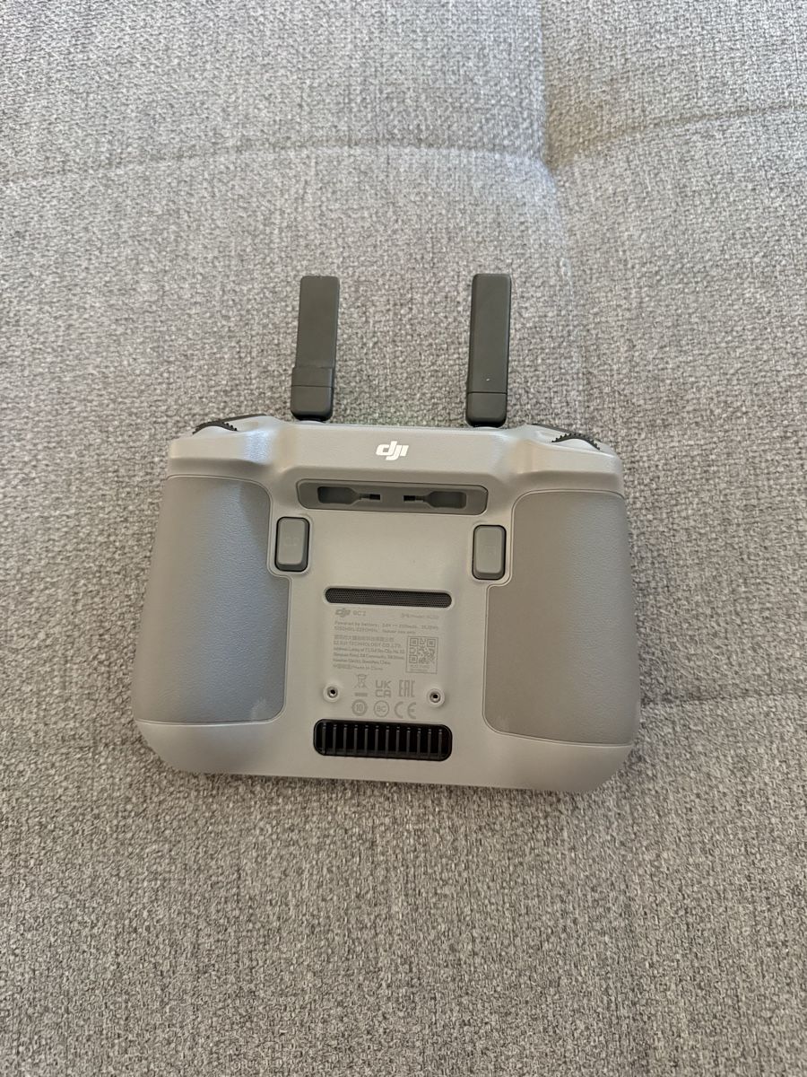 DJI Fernsteuerungen: Dji rc 2 – Neu (gemäss Beschreibung) aus Genève von fra_l2v8 1
