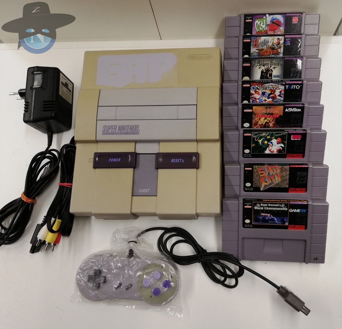 Nintendo Konsolen: Super Nintendo SNES - USA NTSC Version + 8 Games / getestet – Gebraucht aus St. Gallen von zorro_dc
