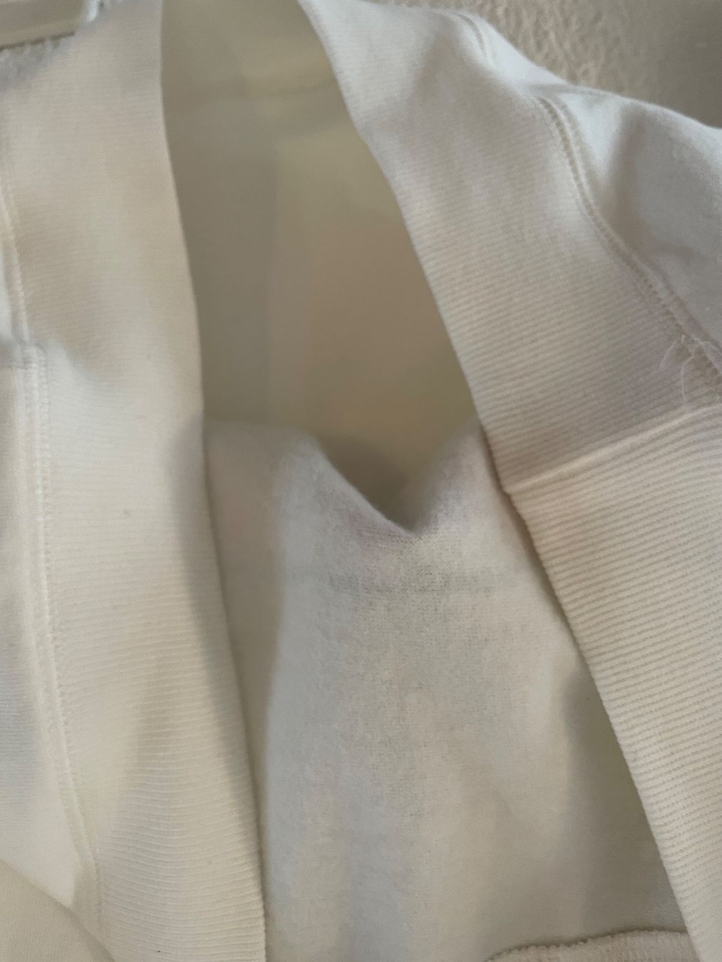 Pullover & Sweatshirts: Kapuzenpulli/Hoodie von Volcom, Grösse XS – Neu (gemäss Beschreibung) aus Wilderswil von Renaissance1 7