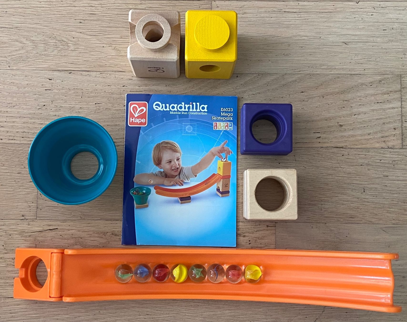 Hape Giocattoli: HAPE QUADRILLA E6023 Mega Skatepark complet – Nuovo (secondo la descrizione) da Genève venduto da kik_8jd6