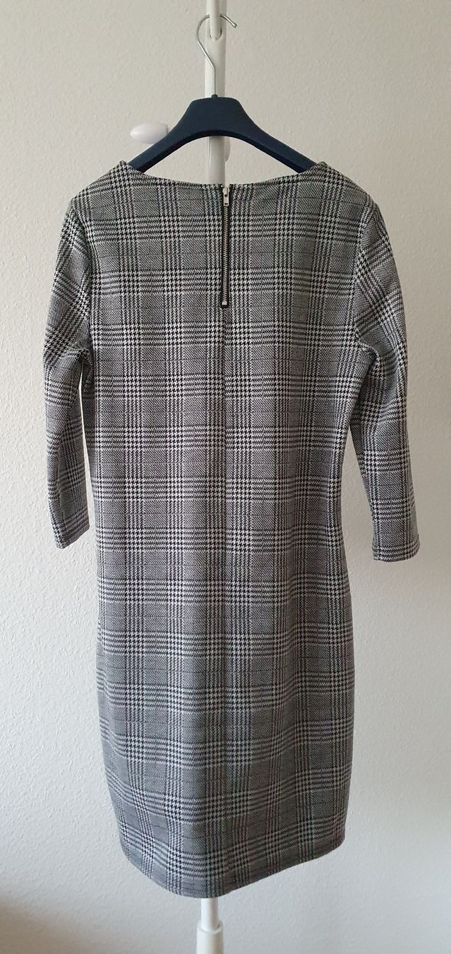 Only Vestiti: ONLY Kleid im Hahnentrittmuster - Gr. S – Usato da Bern venduto da fede736 1