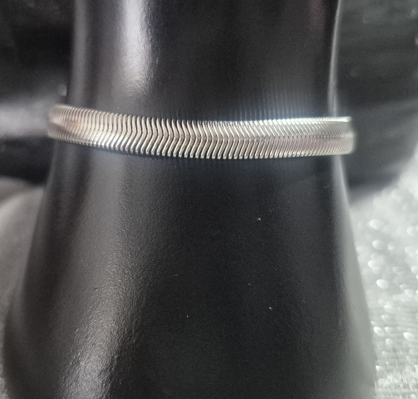 Bracciali & Braccialetti: Bracciale donna a maglia piatta in argento – Nuovo (secondo la descrizione) da Giubiasco venduto da Stefaniav