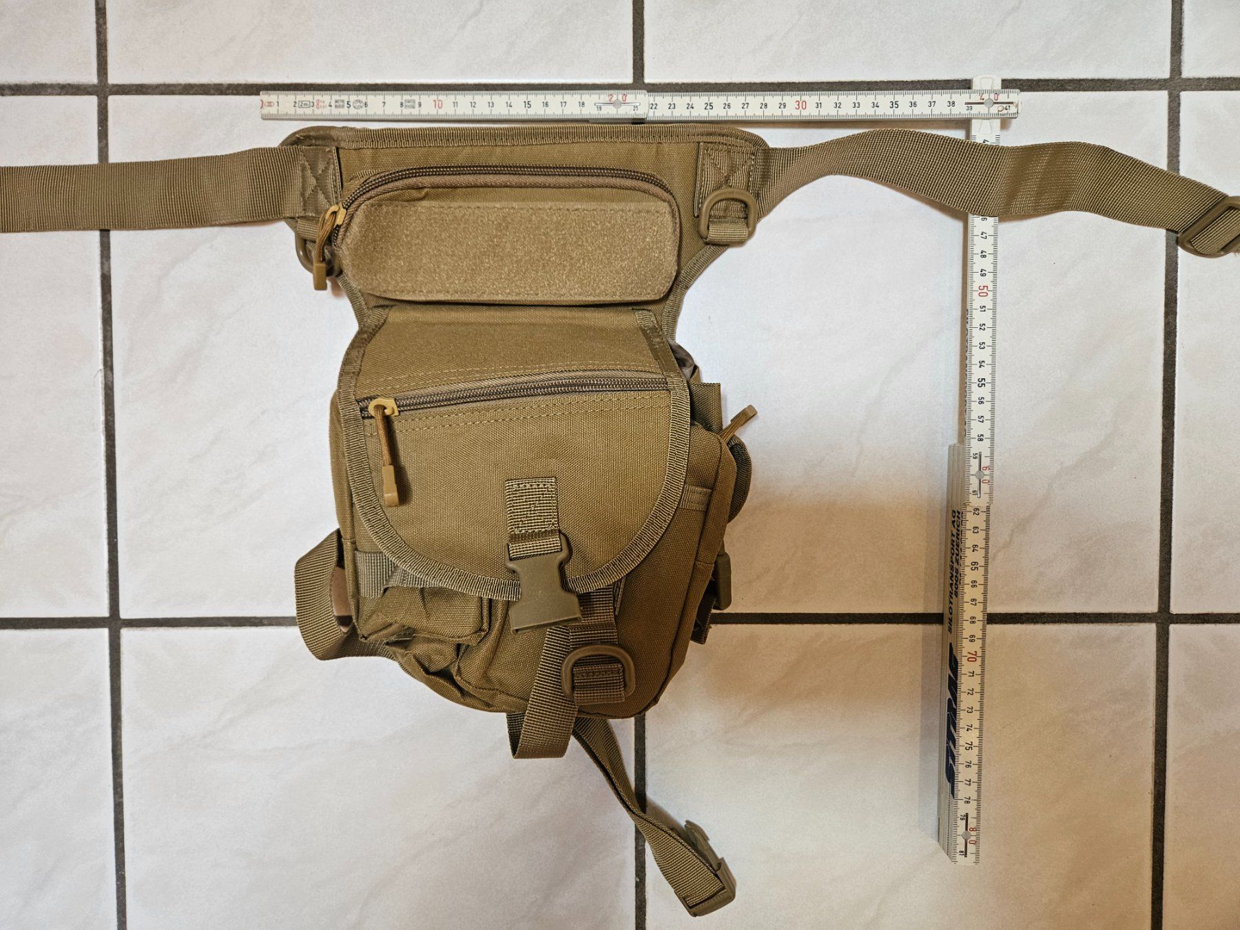 Borse: Hüfttasche / Beintasche / Multifunktionstasche Outdoor – Nuovo (secondo la descrizione) da Münchwilen AG venduto da pel_y9jx