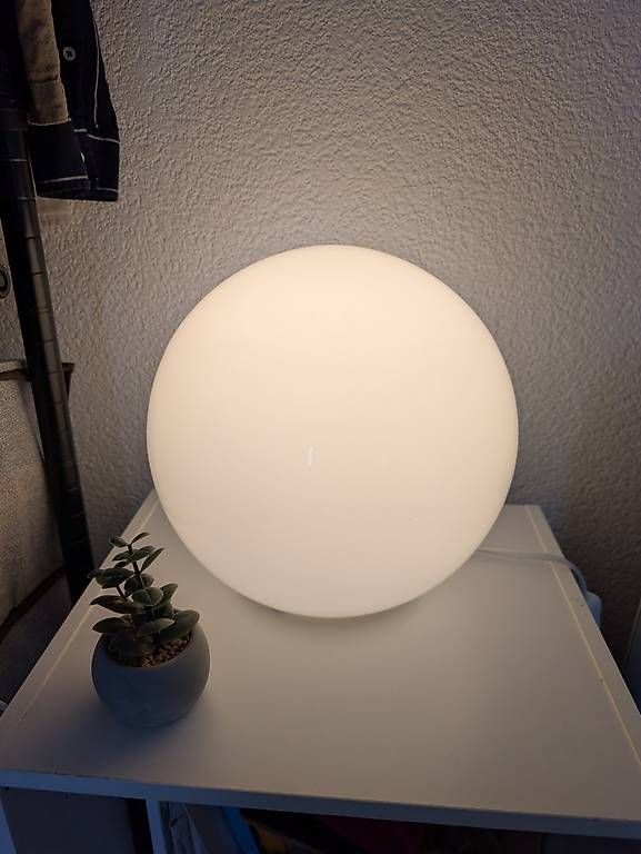 Ikea Lampes: Lampe de table Ikea FADO – D'occasion à La Chaux-de-Fonds par lar_w5pw 1