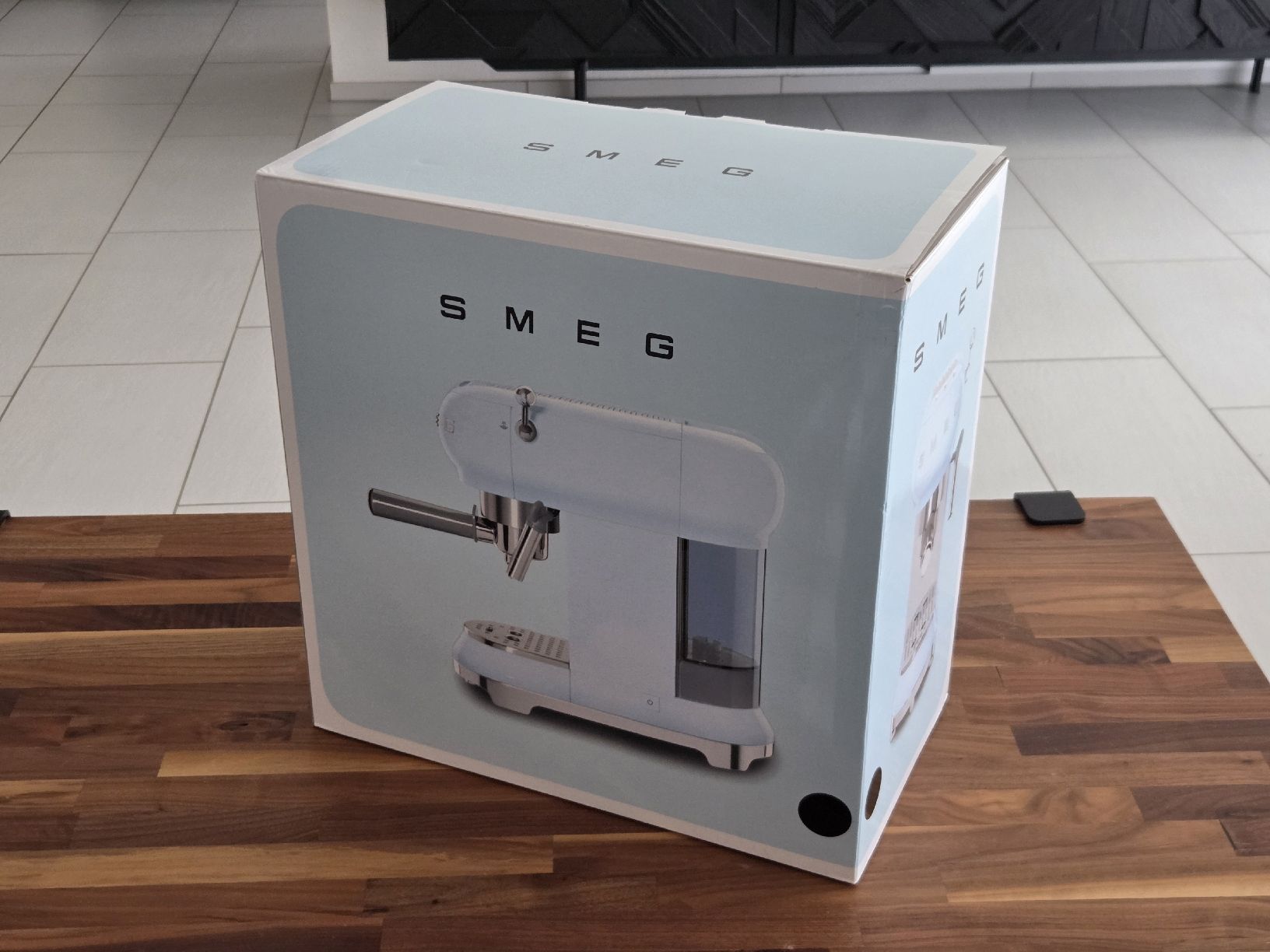 Smeg Macchine per caffè & Macchine per espresso: Schwarze Smeg Espressomaschine - Top Zustand! – Nuovo (secondo la descrizione) da Bülach venduto da DontPushTheButton 5