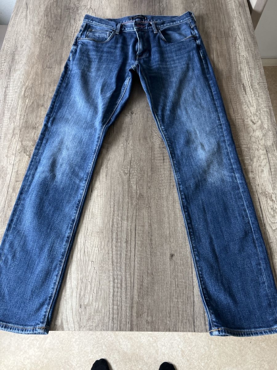 Tommy Hilfiger Jeans: Tommy Hilfiger – Gebraucht aus Binningen von salentino4ever
