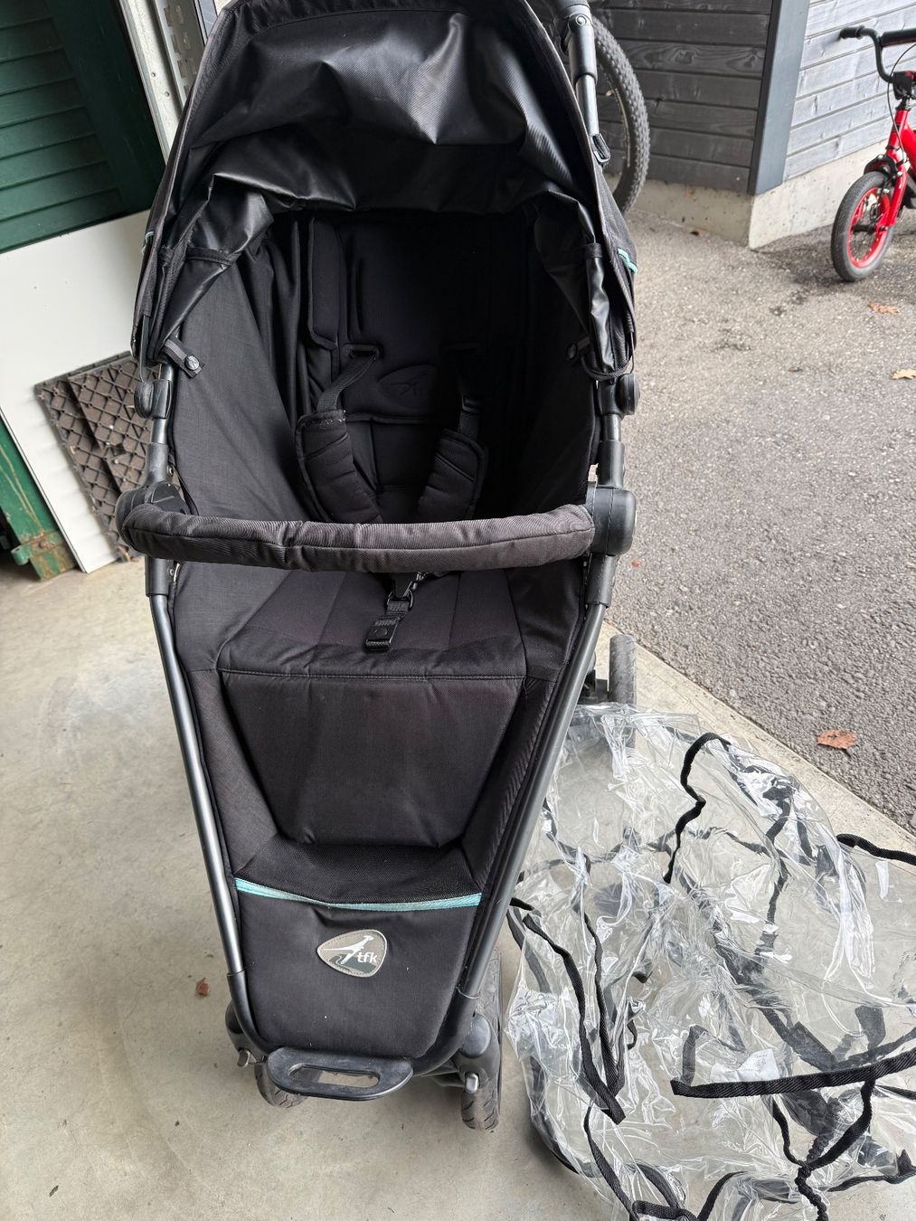 Poussette: Kinderwagen – D'occasion à Rüschegg-Heubach par Sweethear8