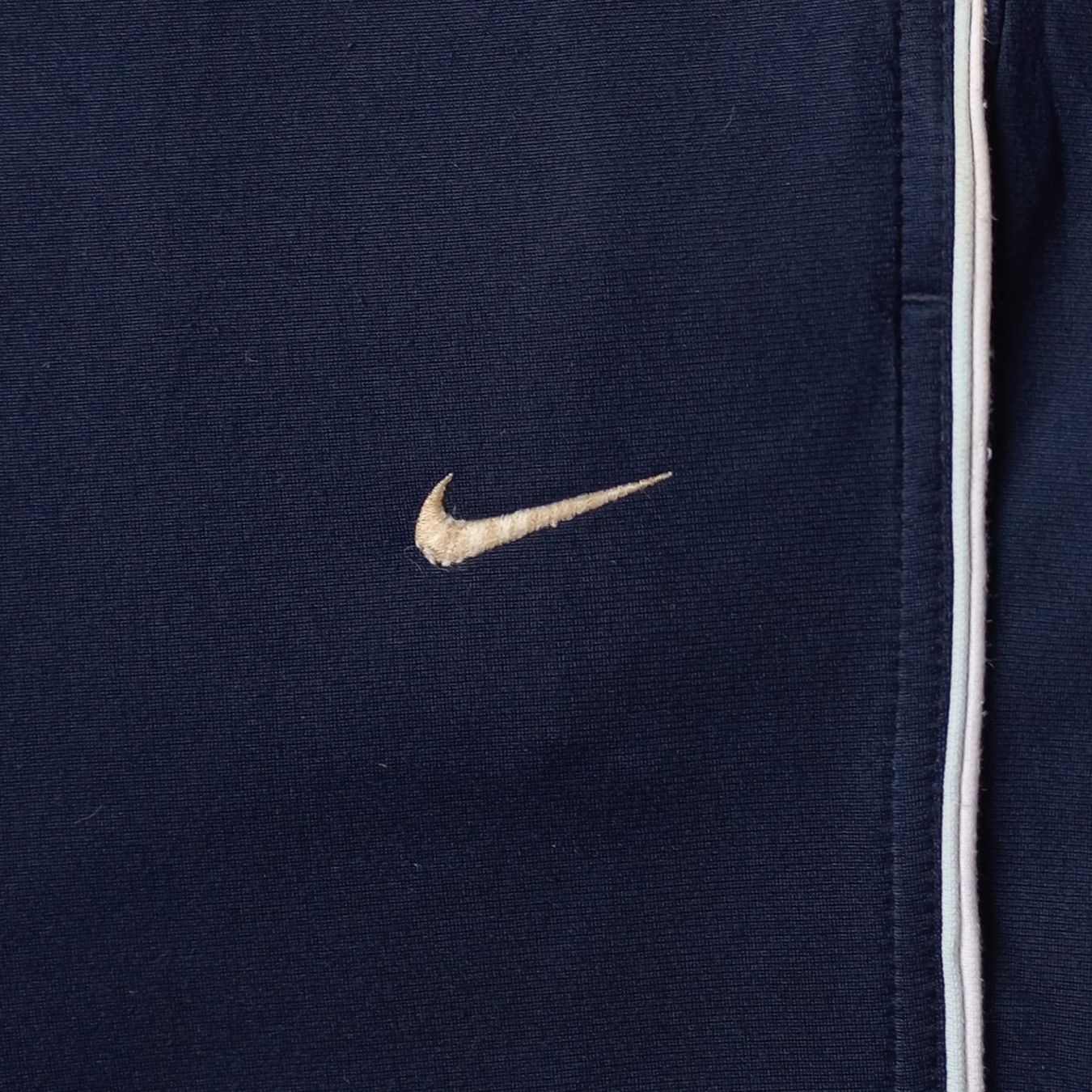Nike Hosen: Vintage Nike Jogging (L) – Gebraucht aus Chamoson von Sapoloshop 1