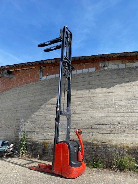 Linde Gabelstapler & Hubwagen: Linde L14 Triplex Deichselstapler / Ameise – Gebraucht aus Laufen von VERARMUS11