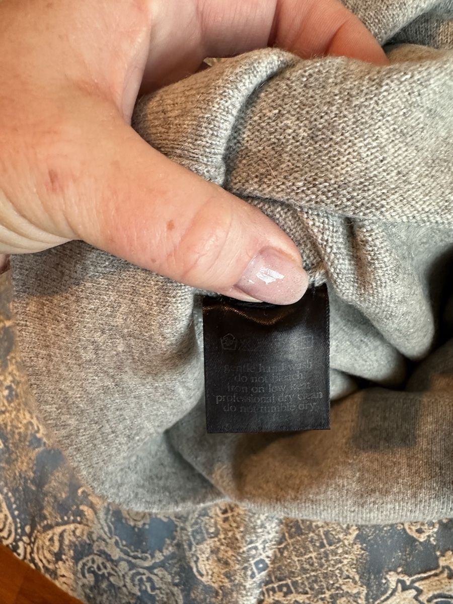 Pullover & Sweatshirts: Cashmere sweater with real fur – Neu (gemäss Beschreibung) aus Sorengo von dis_tfq6 2