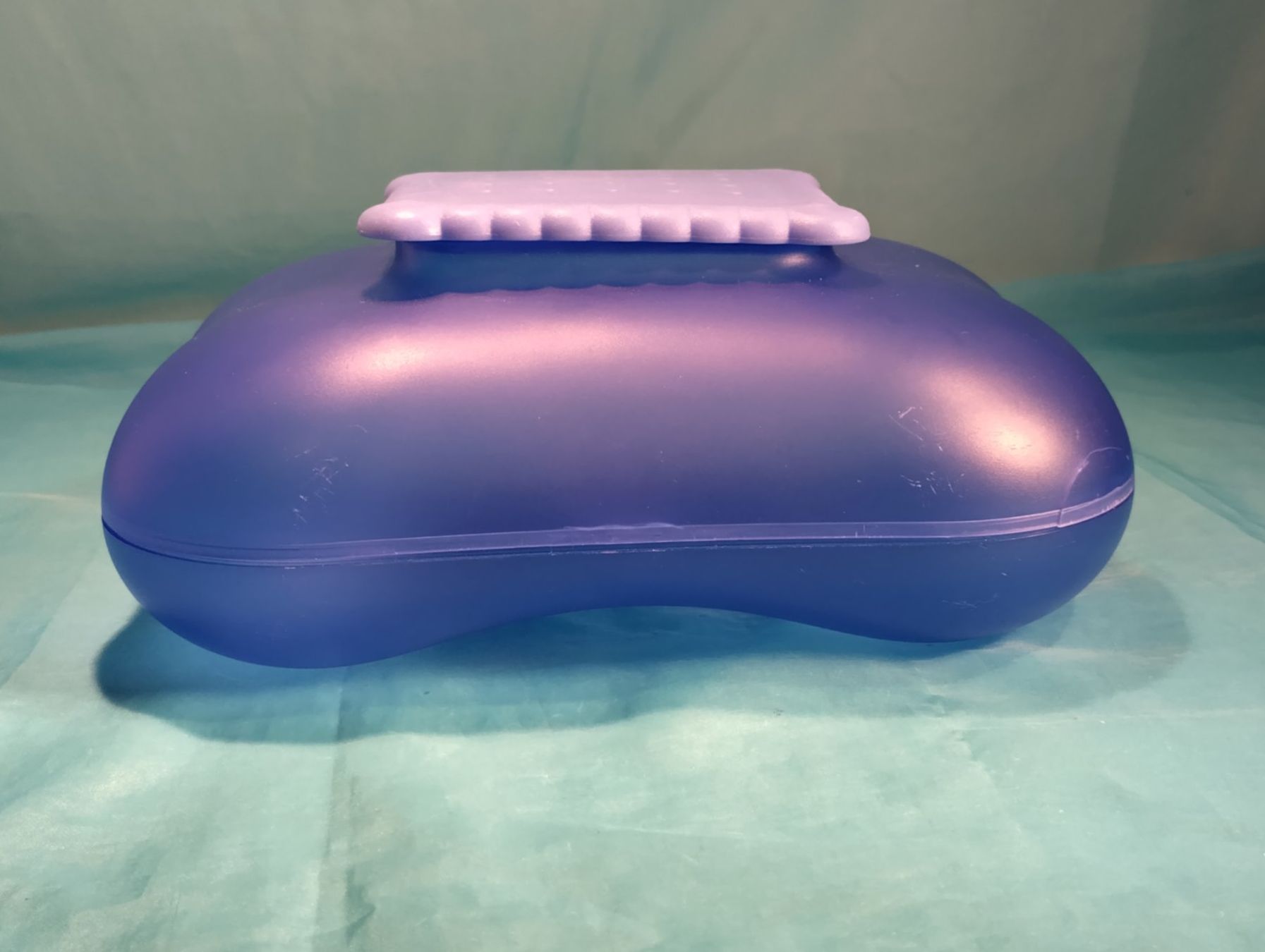 Alessi Contenitori & Simili: Alessi Biscuit Box blau – Usato da Bellach venduto da JingleCherry 1