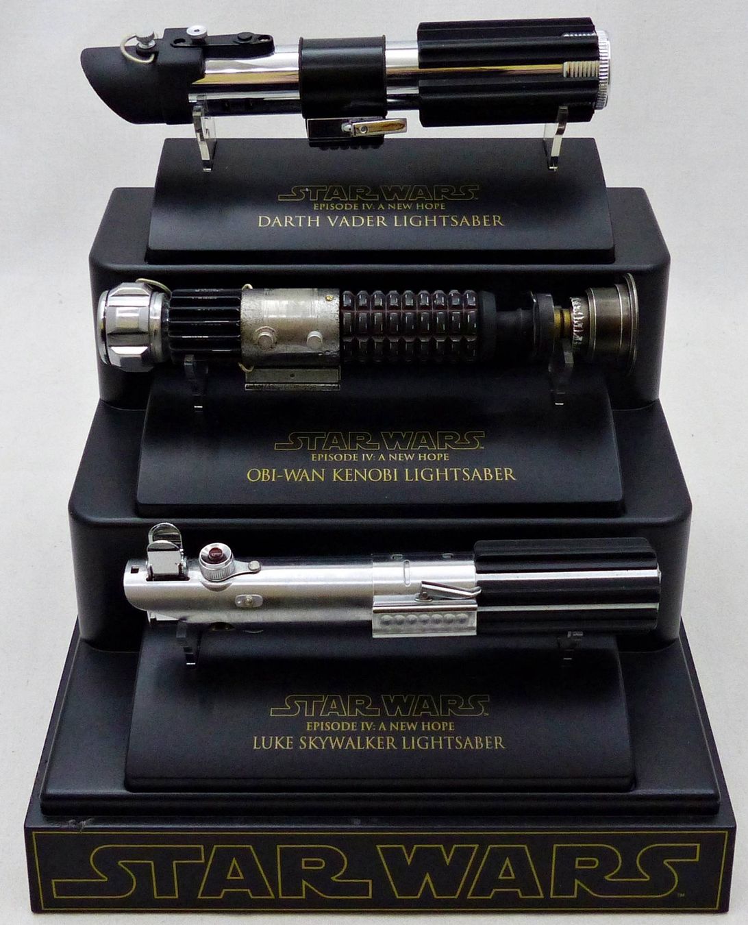 Star Wars Figuren: STAR WARS SET 3 LIGHTSABER .45 MASTER REPLICA OBI-WAN DARTH – Neu (gemäss Beschreibung) aus Lugano von YouWantUS 2