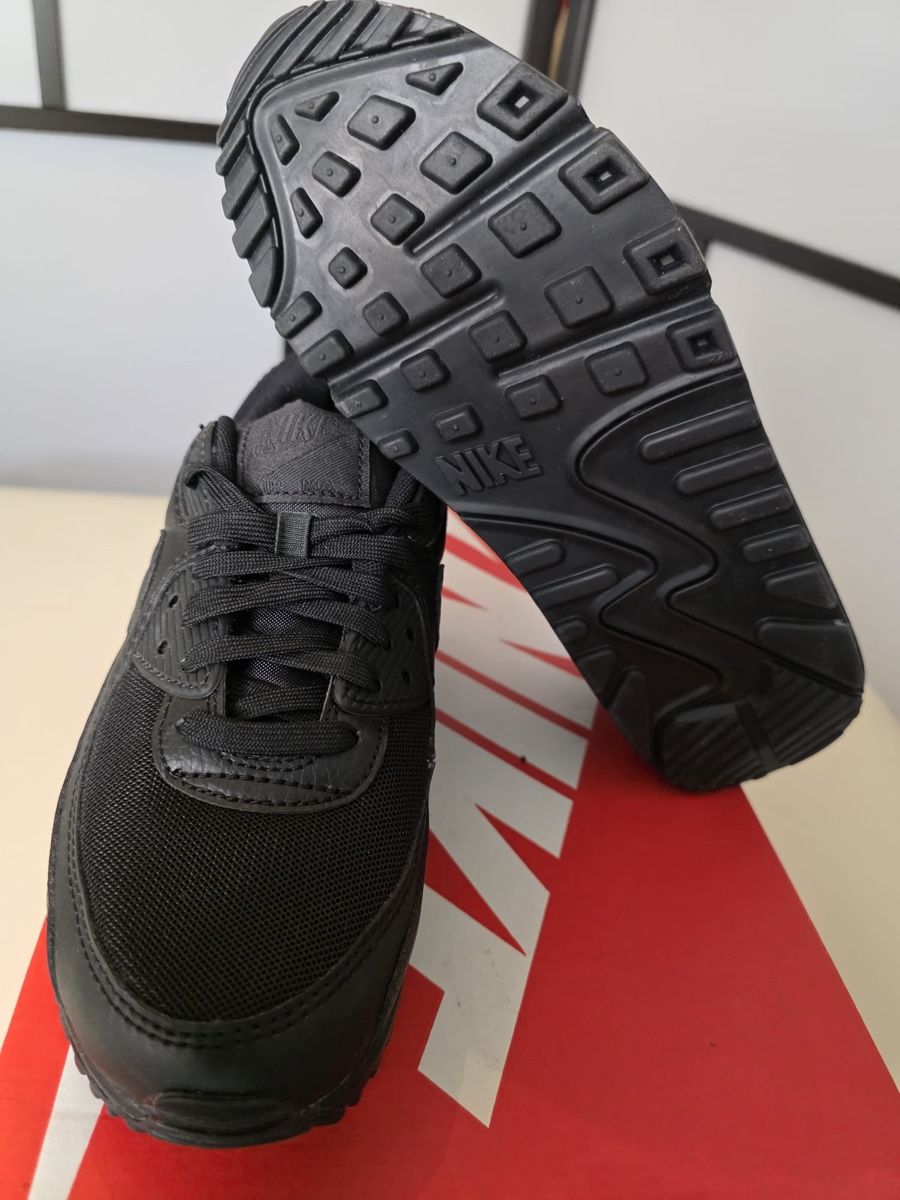 Nike Herrenschuhe: Nike Air Max 90 schwarz – Neu (gemäss Beschreibung) aus Amriswil von flo_r2xt 1