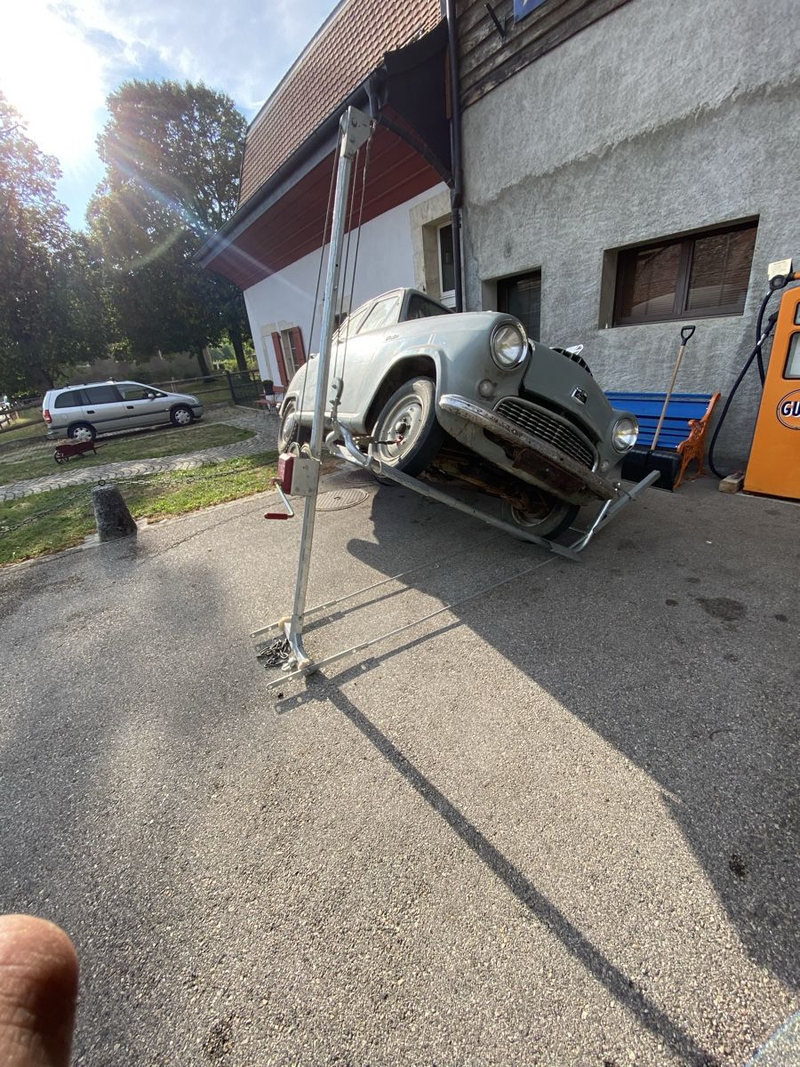 Hebebühne & Wagenheber: Lift manuel  – Gebraucht aus Pont-La-Ville von BCMGLEAL 1