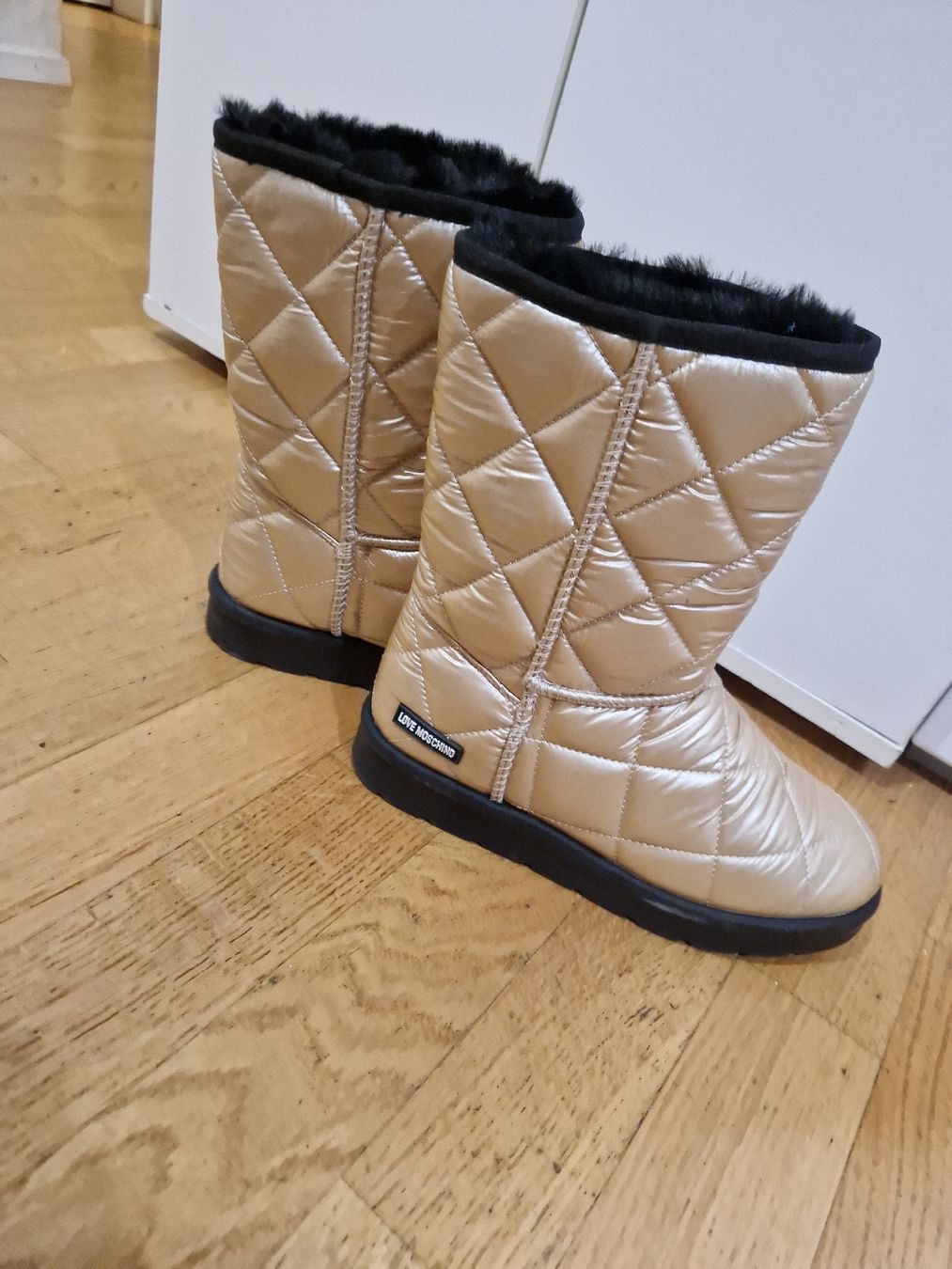 Moschino Scarpe da donna: love moschino Stiefel – Nuovo (secondo la descrizione) da Stallikon venduto da lh-beba82-85 4