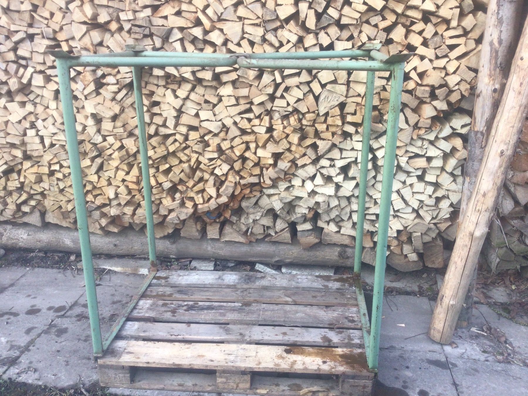 Pallets: Palettenstecklinge, Palettenbügel – Usato da Schleinikon venduto da Laegern99 1