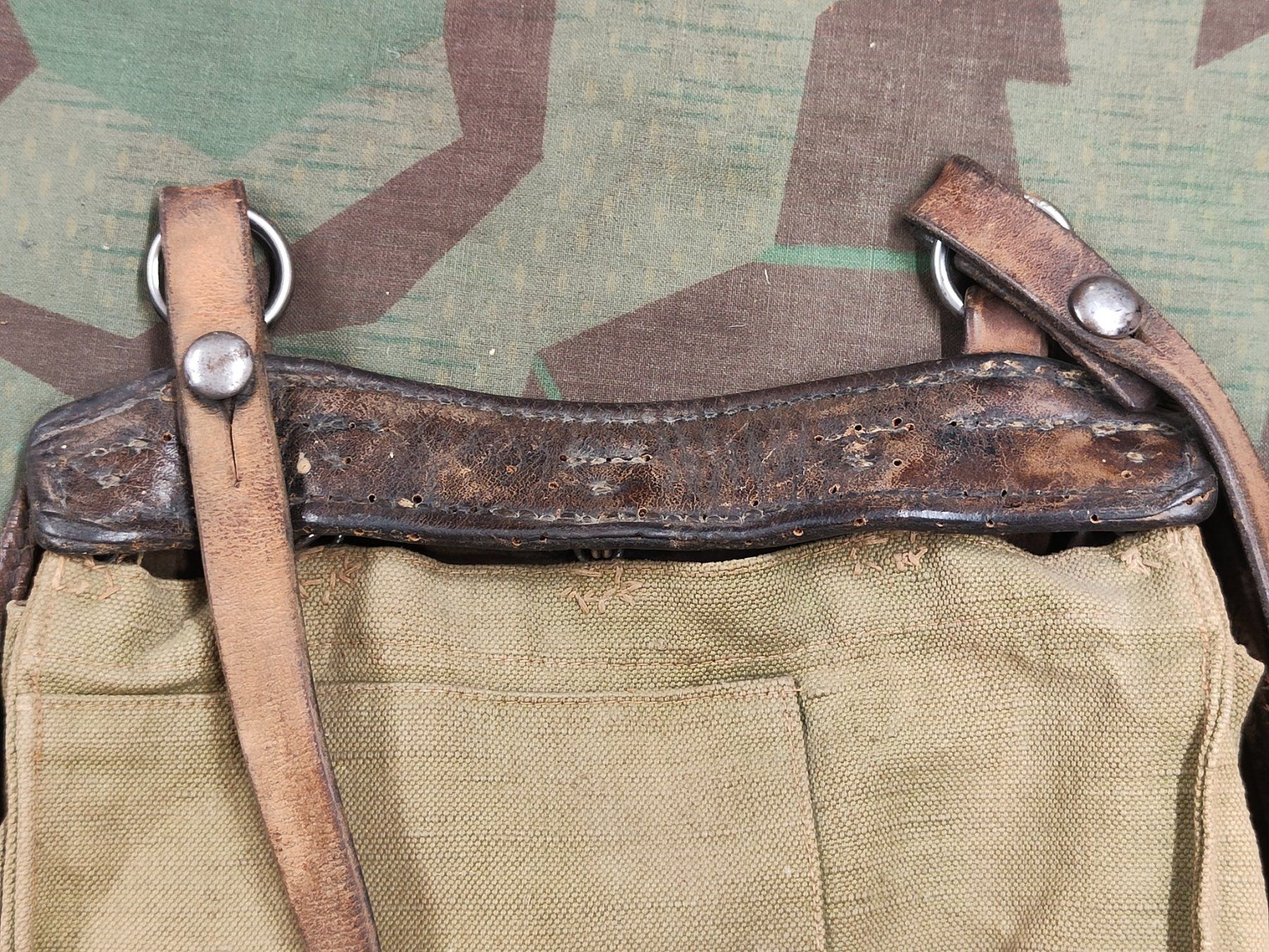 Schweizer Armee Uniformi: Brotsack Ord. 1885/98 – Usato da Bauma venduto da SwissMilitaria 2