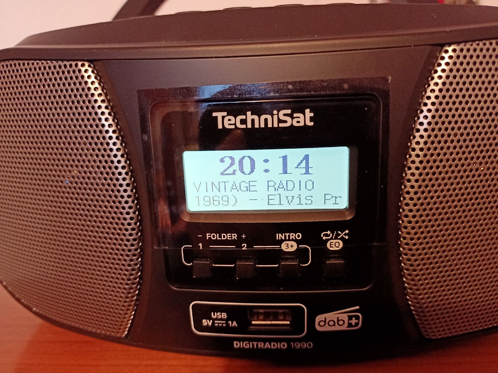 Technisat Multimediaplayer & Streamer: TechniSat Digitradio DAB+ - CD,, USB - Top Zustand – Gebraucht aus Flamatt von Marpou 1