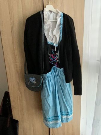 Trachtenset Dirndl Latzschürze Bluse Strickjacke Tasche G...