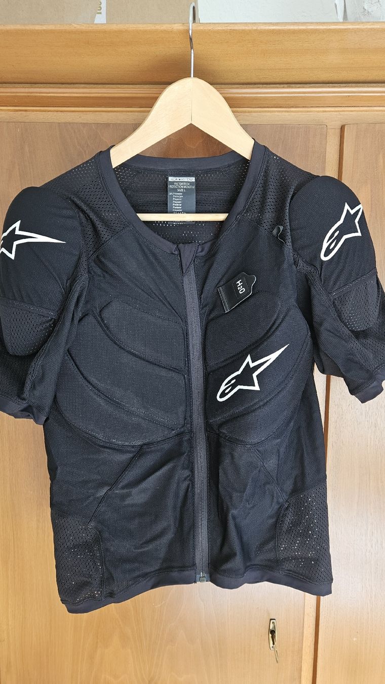 Alpinestars Protezioni & Imbottiture: Alpinestars Vector Tech Protection Jacket Short Sleeve, L – Usato da Zürich venduto da OegC