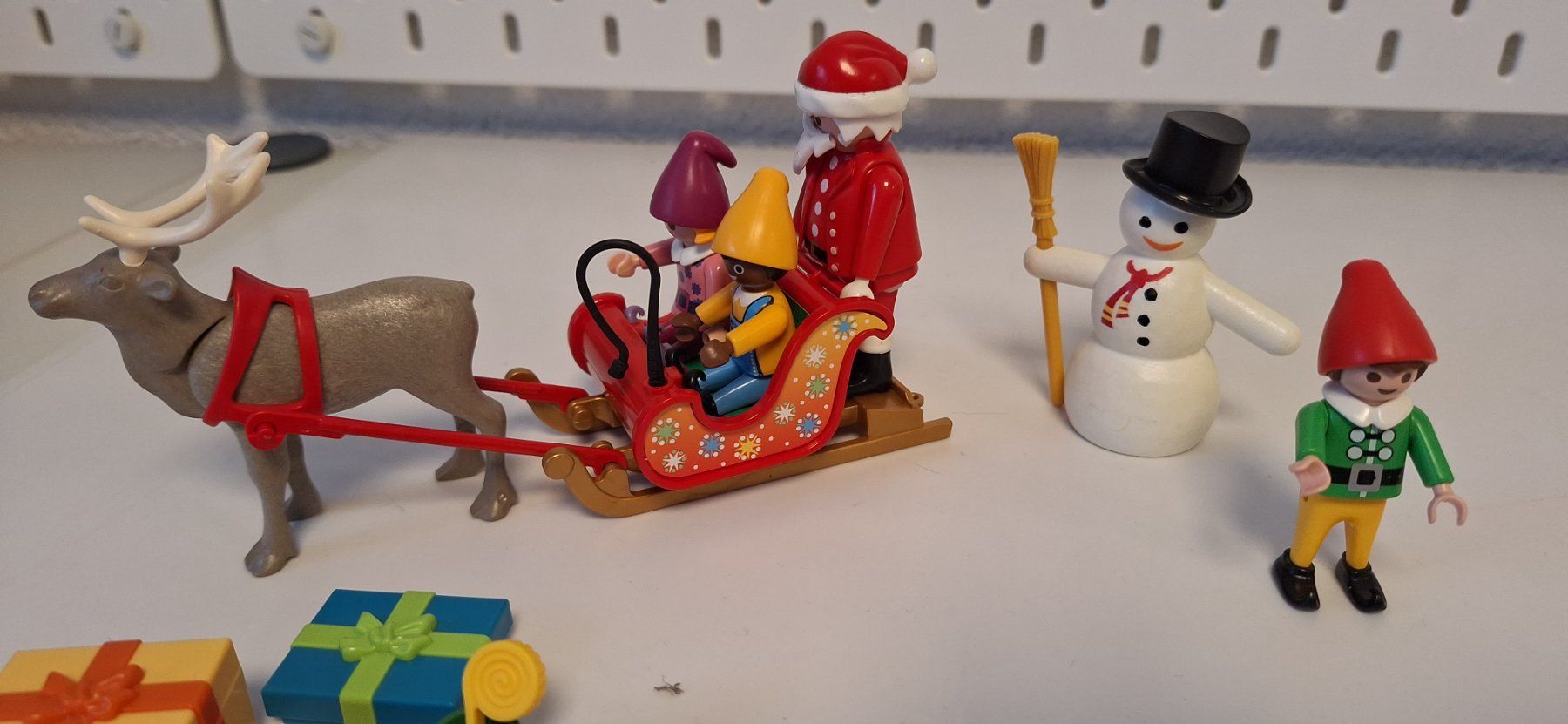 Playmobil Giocattoli: Winter Set: Rentierschlitten mit Weihnachtsmann, etc, etc, – Usato da Mellingen venduto da Edson58 1