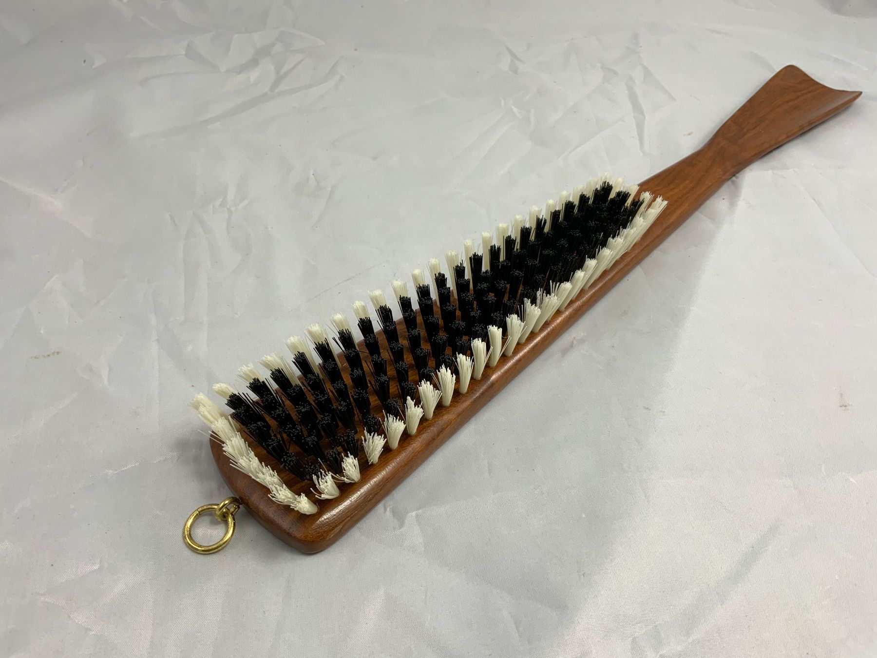 Sonstige Kleidung & Accessoires: Teak Kleiderbürste mit Schuhlöffel – Gebraucht aus Erlach von silvia3235