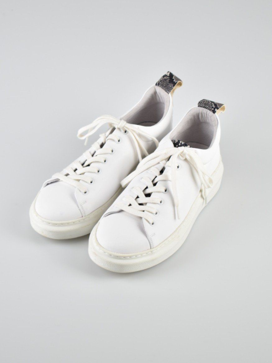 Scarpe da donna: Pavement Sneaker, Gr.38, Leder, weiss – Usato da Nürensdorf venduto da 2ND_STORY