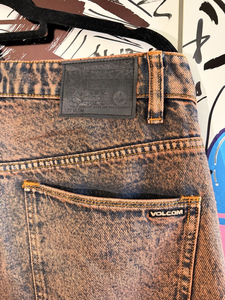 Jeans: Valcome – Nuovo (secondo la descrizione) da Hombrechtikon venduto da ann_tz72 2