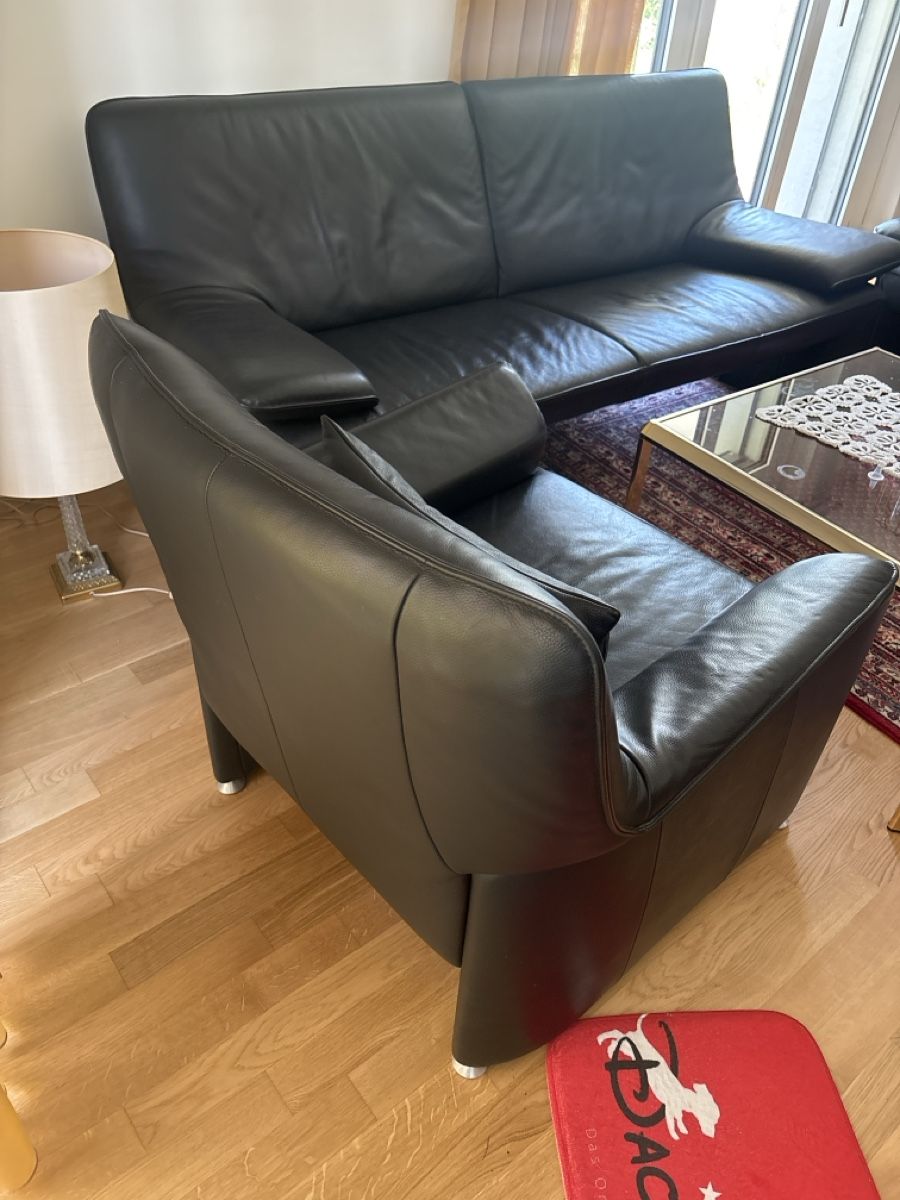 Sofas: Ledersofa 3er, 2er und Sessel – Gebraucht aus Winterthur von Pescheweber 4