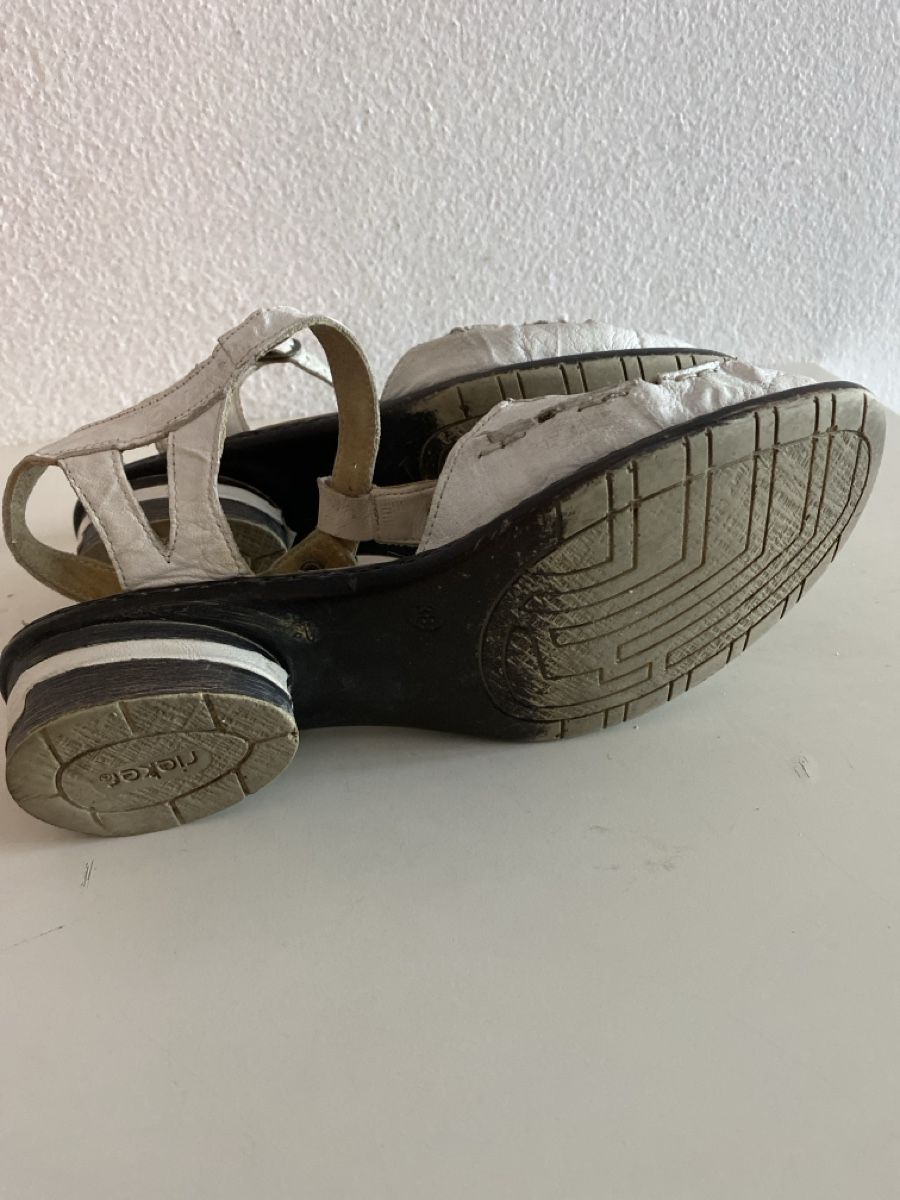 Rieker Scarpe da donna: Rieker Sandale Gr. 39 – Usato da Biel-Benken BL venduto da PANORMUS 2