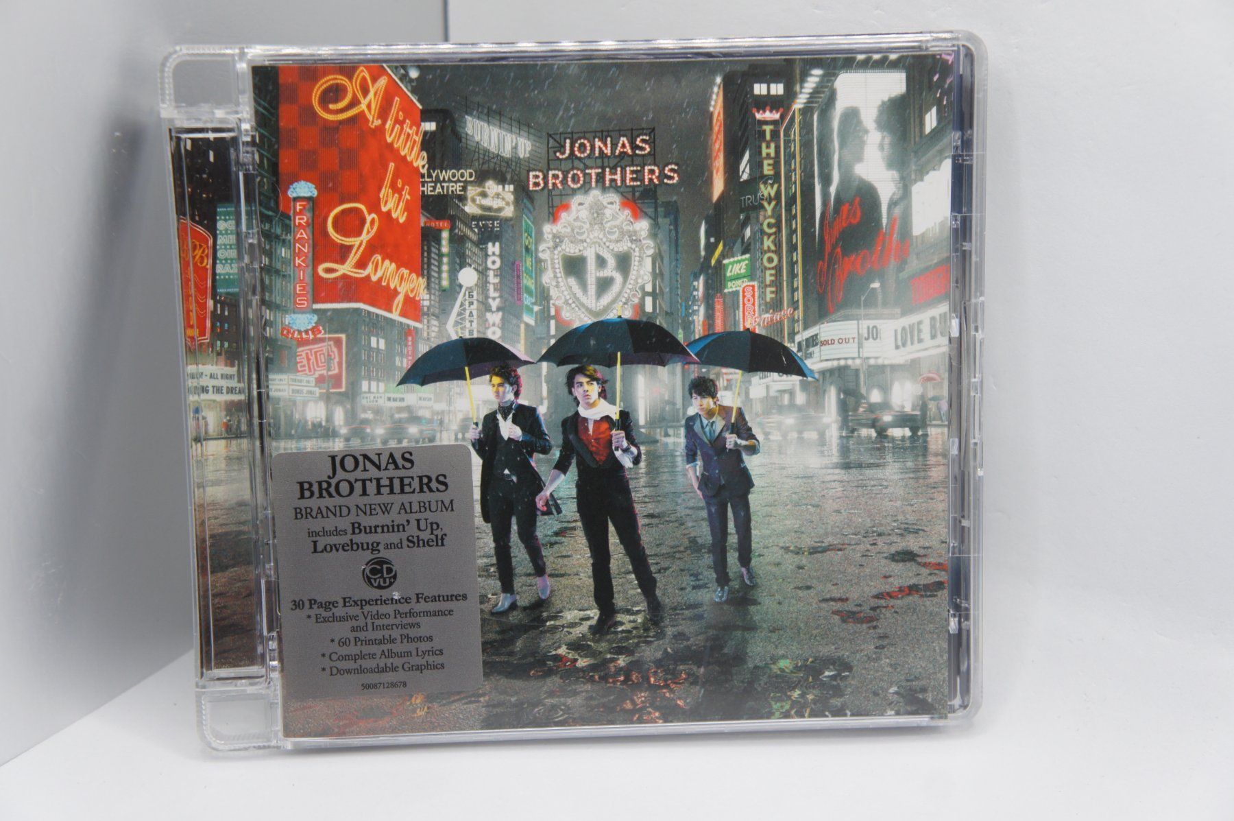 CDs: CD Jonas Brothers - A Little Bit Longer – Gebraucht aus Ernetschwil von luisvonerni