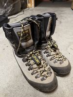 Bergschuhe leicht gebraucht