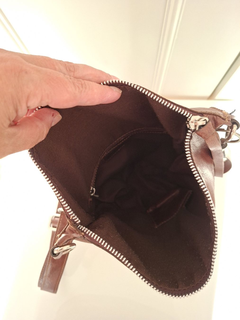 Borse da donna: Sac en cuir vintage – Usato da Lutry venduto da Sim_Sta 9