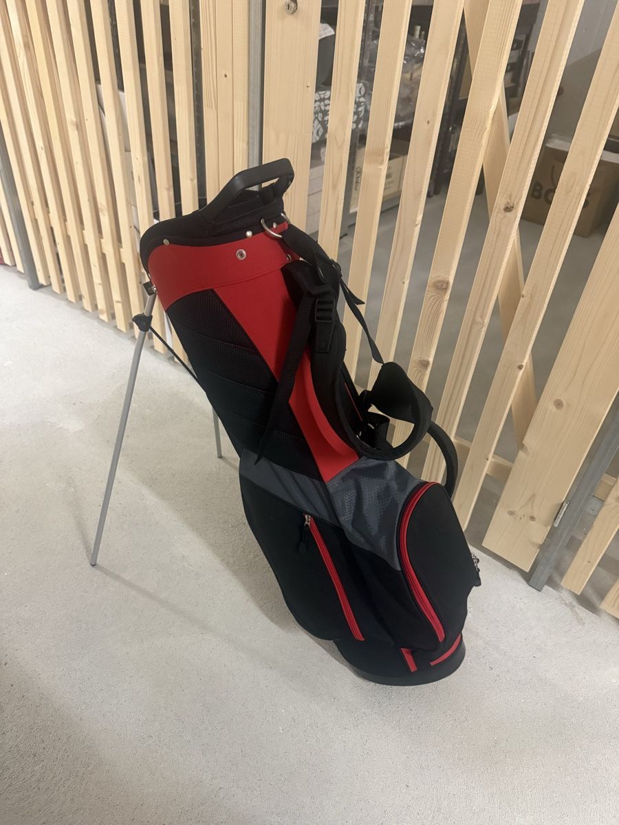 Wilson Taschen: Golfbag - nur 3x gebraucht – Neu (gemäss Beschreibung) aus Jona von A.Arnold96 1