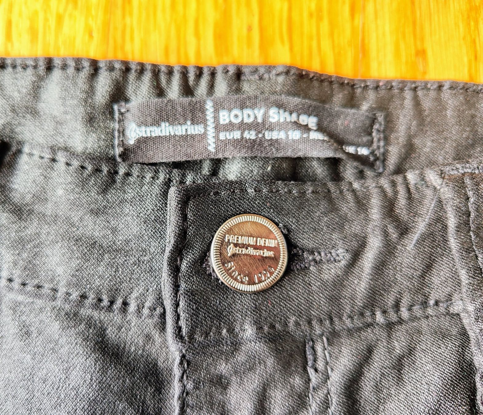 Stradivarius Pantaloni: Pantalon Stradivarius noir Taille M – Usato da Carouge GE venduto da for_8yym 4