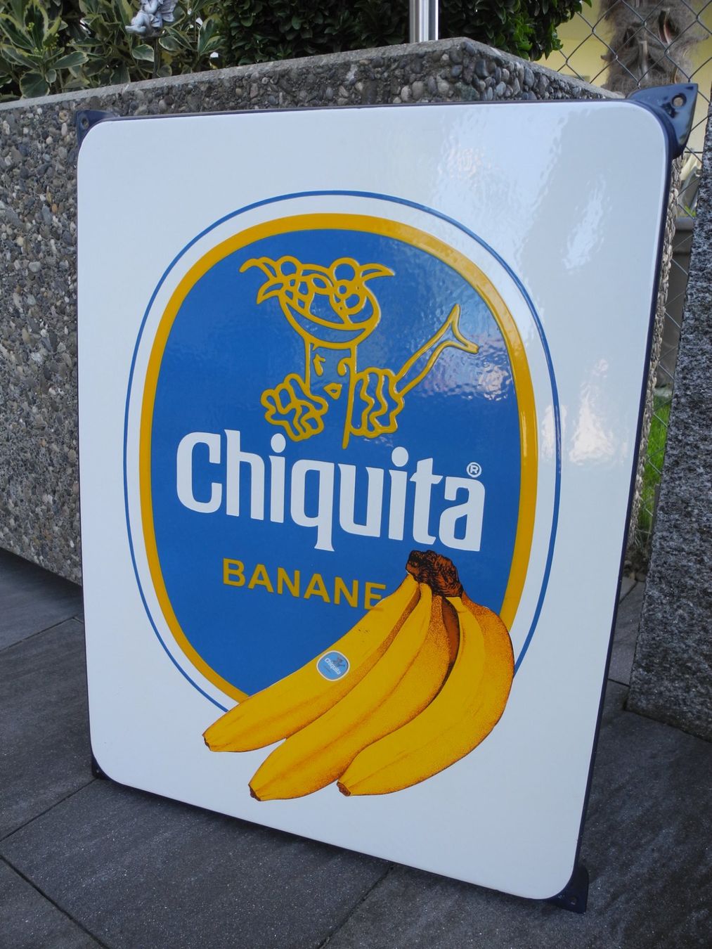 Insegne: GROSSES CHIQUITA EMAILSCHILD – Nuovo (secondo la descrizione) da Reinach AG venduto da Huckleberrysix 1