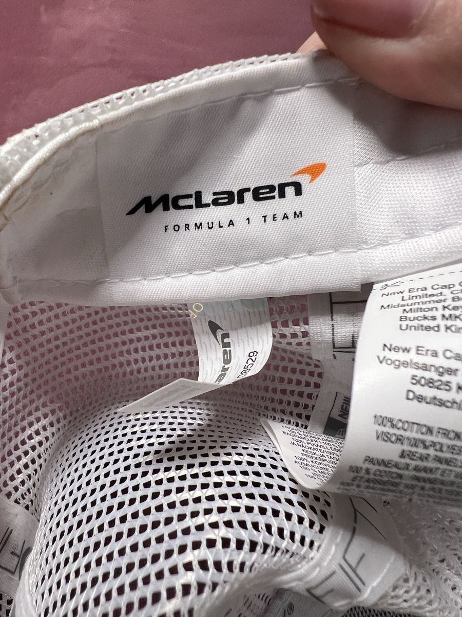 Copricapi, berretti & cappellini: Originale McLaren Formula 1 Kappe Lila – Usato da Langrickenbach venduto da hub_n7tv