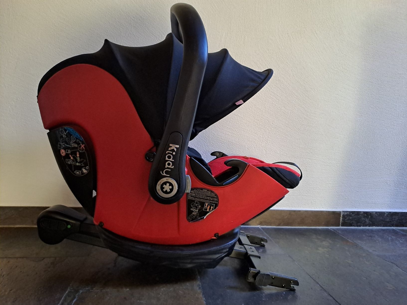 Kiddy Seggiolini per auto: Kiddy Evolution Pro 2 Babyschale inkl. Basisstation – Usato da Felsberg venduto da cavan7000 4