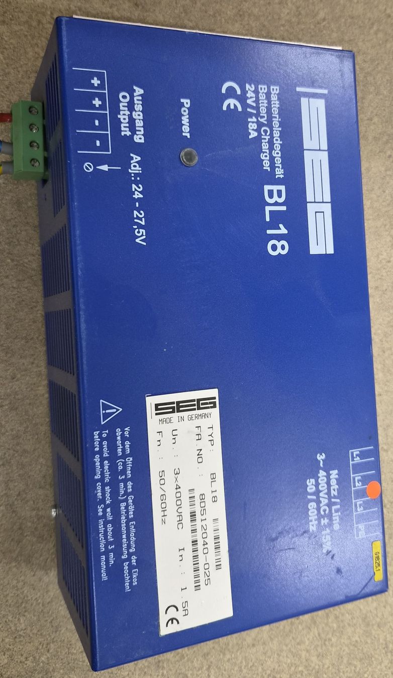 Caricabatterie: SEG Batterieladegerät BL18, 24V/18A  – Usato da Vitznau venduto da Vitznau84