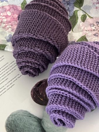 NEW Handknit Sophie Scarf, Dark Purple Handgestrickt Sophie
