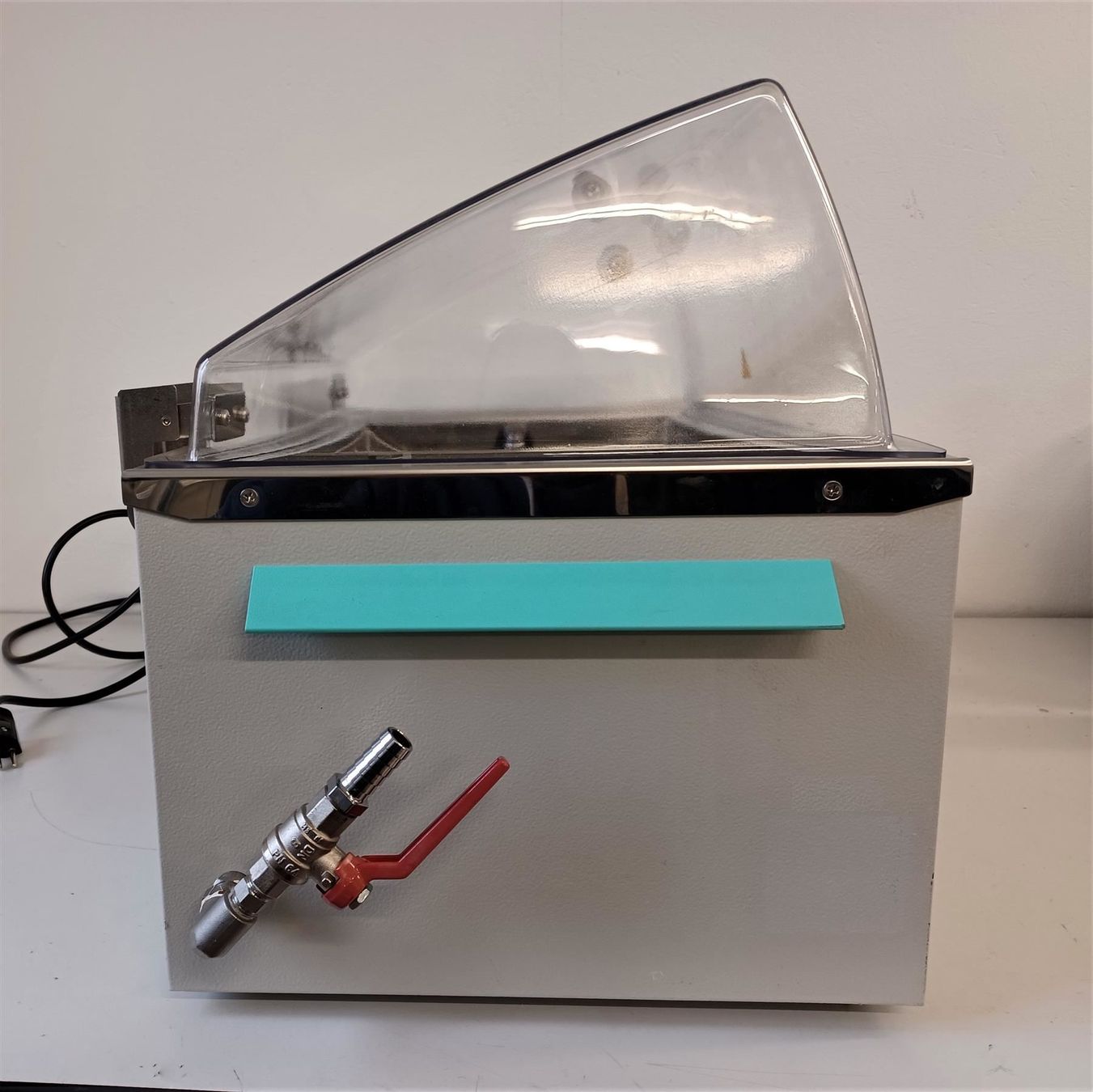 Accessori da laboratorio: JULABO SW 22 Schüttelwasserbad – Usato da Niederdorf venduto da LeptonAG_Labor 3