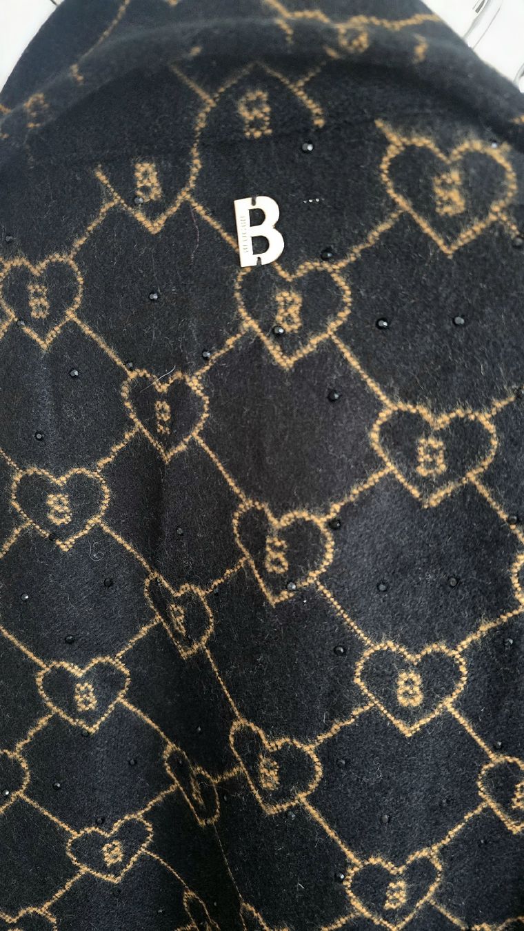 Jacken: Oversize-Poncho mit Strasssteinen – BLUGIRL – Neu (gemäss Beschreibung) aus Rorschacherberg von Olgamedved 3