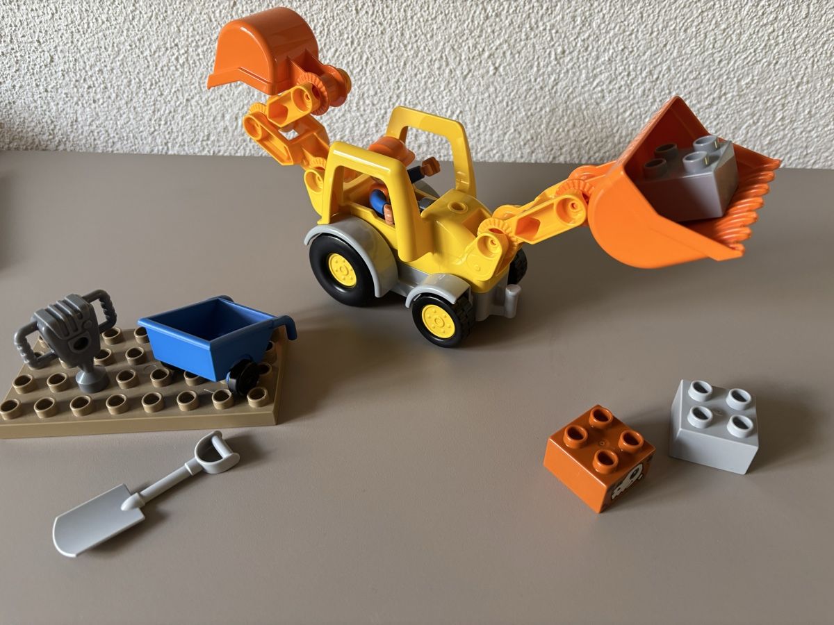 Lego Jouets: Lego Duplo grosse Sammlung (Bauernhof, Baustelle, Kita usw) – D'occasion à Bern par Lunallena01 4
