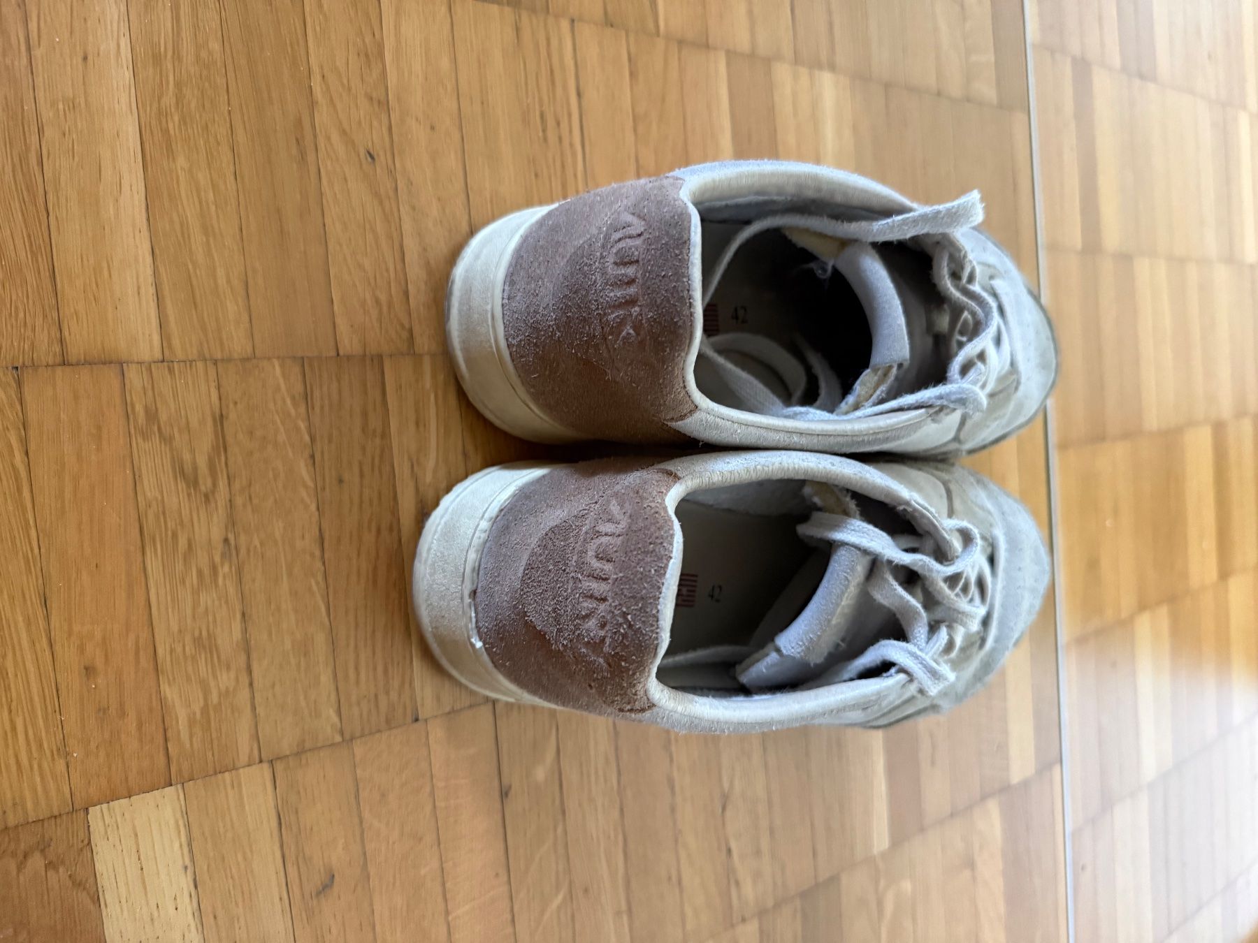 Autry Scarpe da uomo: Autry Sneaker Wildleder gebraucht Grösse 42 – Usato da Zürich venduto da fra_yq25 2