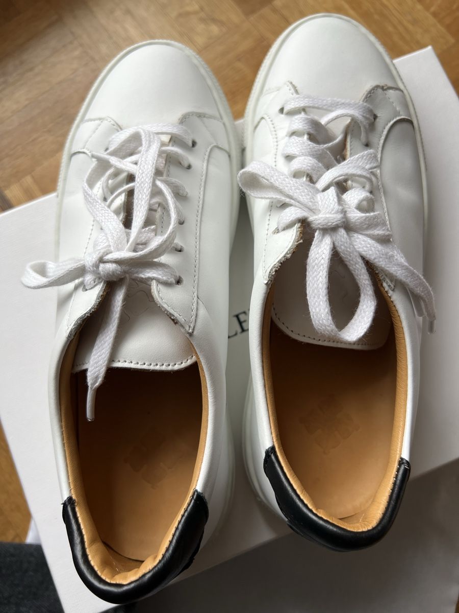 Scarpe da donna: New White Sneakers By Malene Birger Gr. 36 – Nuovo e nell'imballaggio originale da Zürich venduto da dor_9l9g 2