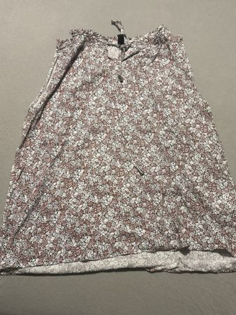Sommerliches Blümchen Top, Grösse M, leicht und luftig
