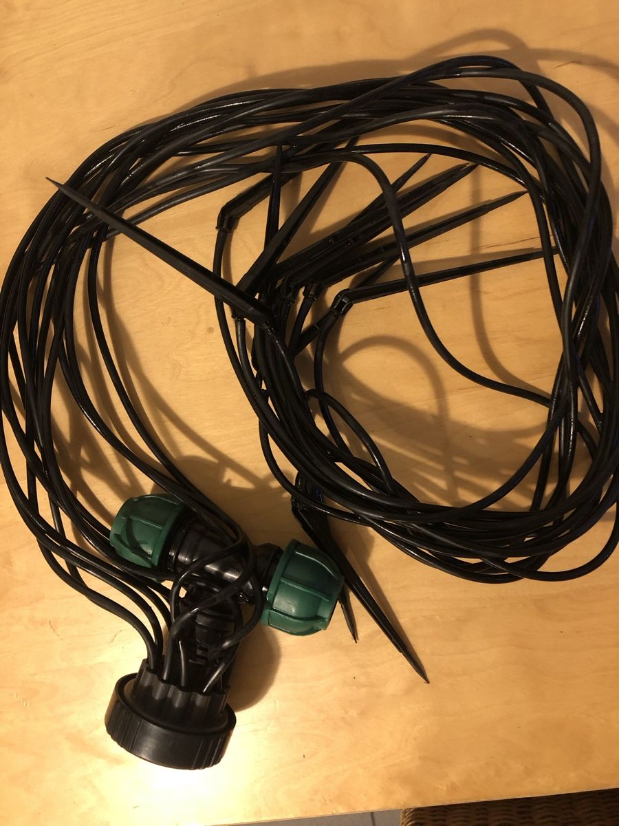 Rohre & Schläuche: Système d'irrigation avec tuyaux et raccords – Neu (gemäss Beschreibung) aus Genève von fra_f685