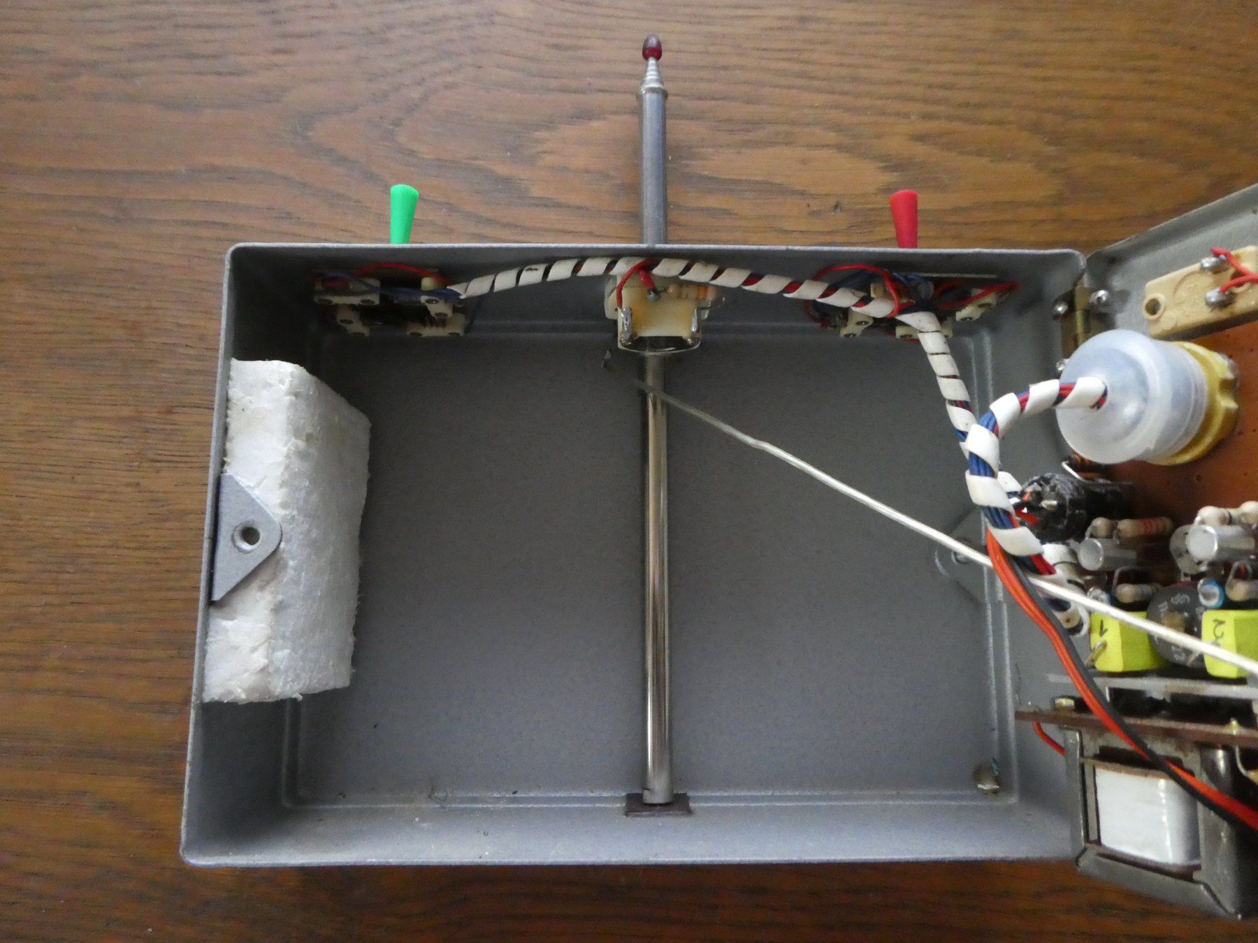 Absima Modellismo RC: Funkfernsteuerung mit Radiosendekonzession E von 1968 – Usato da Würenlos venduto da KKMeister 2