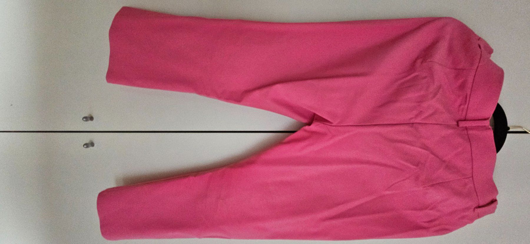 Pantaloni: Pantalon Stradivarus neuf    (c) – Nuovo (secondo la descrizione) da Lutry venduto da cha_pbg5 1